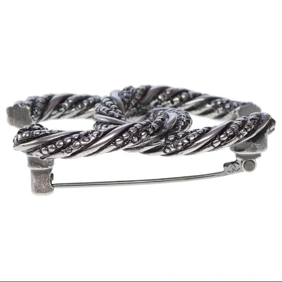 Brand new CHANEL Silver CC Brooch - Picture 5 of 8